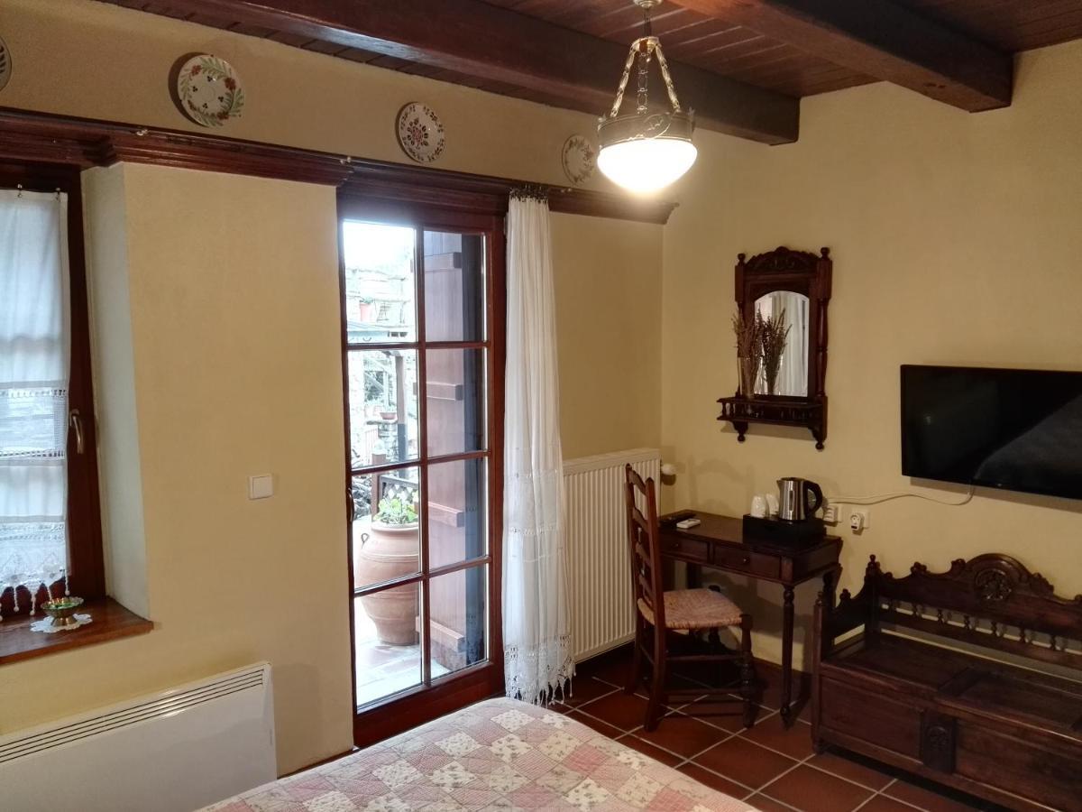 Viraggas Traditional Hotel Vrastama ภายนอก รูปภาพ