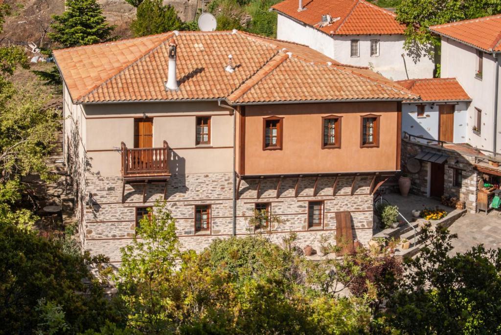 Viraggas Traditional Hotel Vrastama ภายนอก รูปภาพ