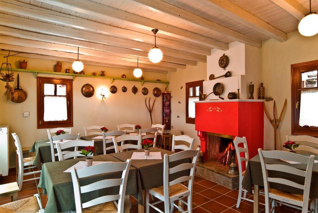 Viraggas Traditional Hotel Vrastama ภายนอก รูปภาพ
