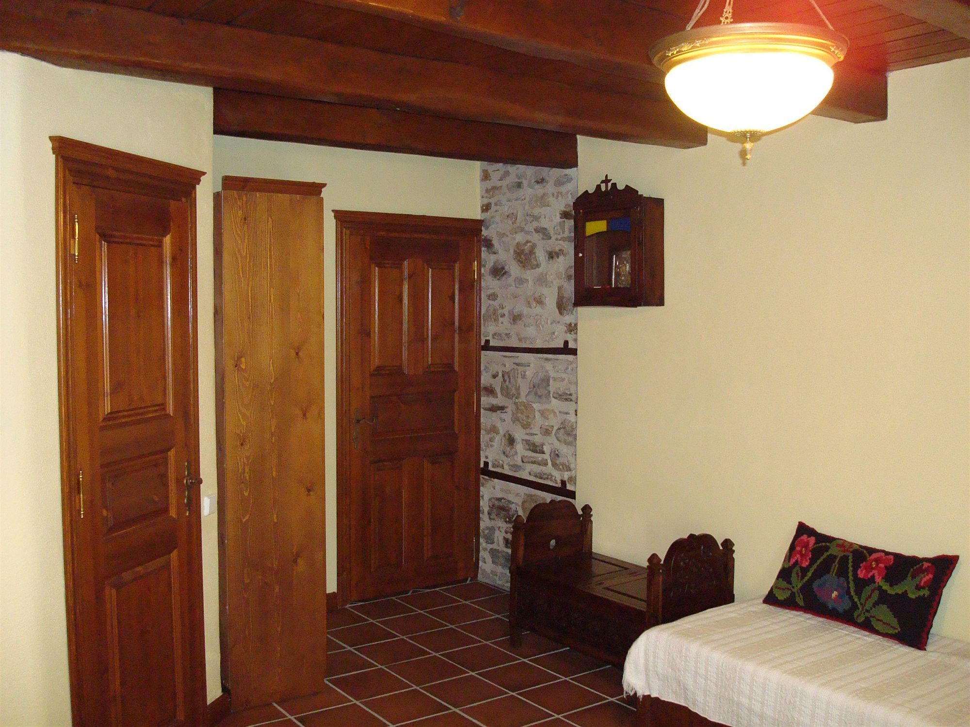 Viraggas Traditional Hotel Vrastama ภายนอก รูปภาพ
